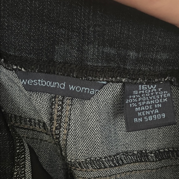 Westbound Women's Short Slim Jeans - Picture 3 of 6